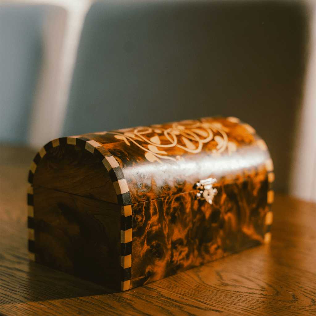 Small Jewelry Box of Thuya
